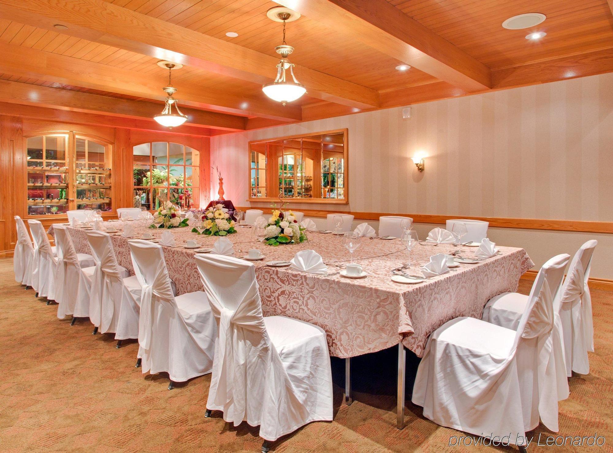 Holiday Inn Toronto - Yorkdale מסעדה תמונה