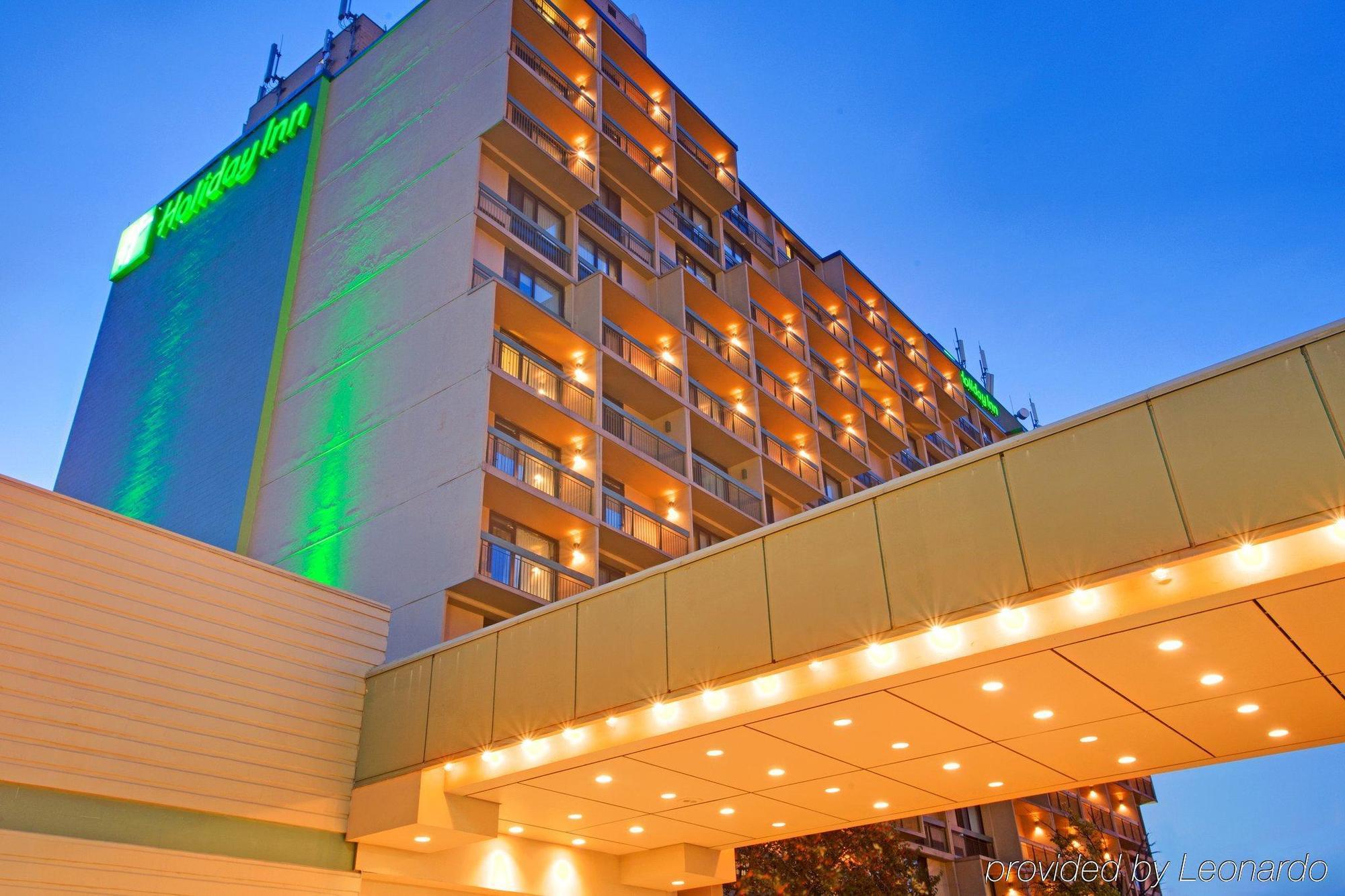 Holiday Inn Toronto - Yorkdale מראה חיצוני תמונה