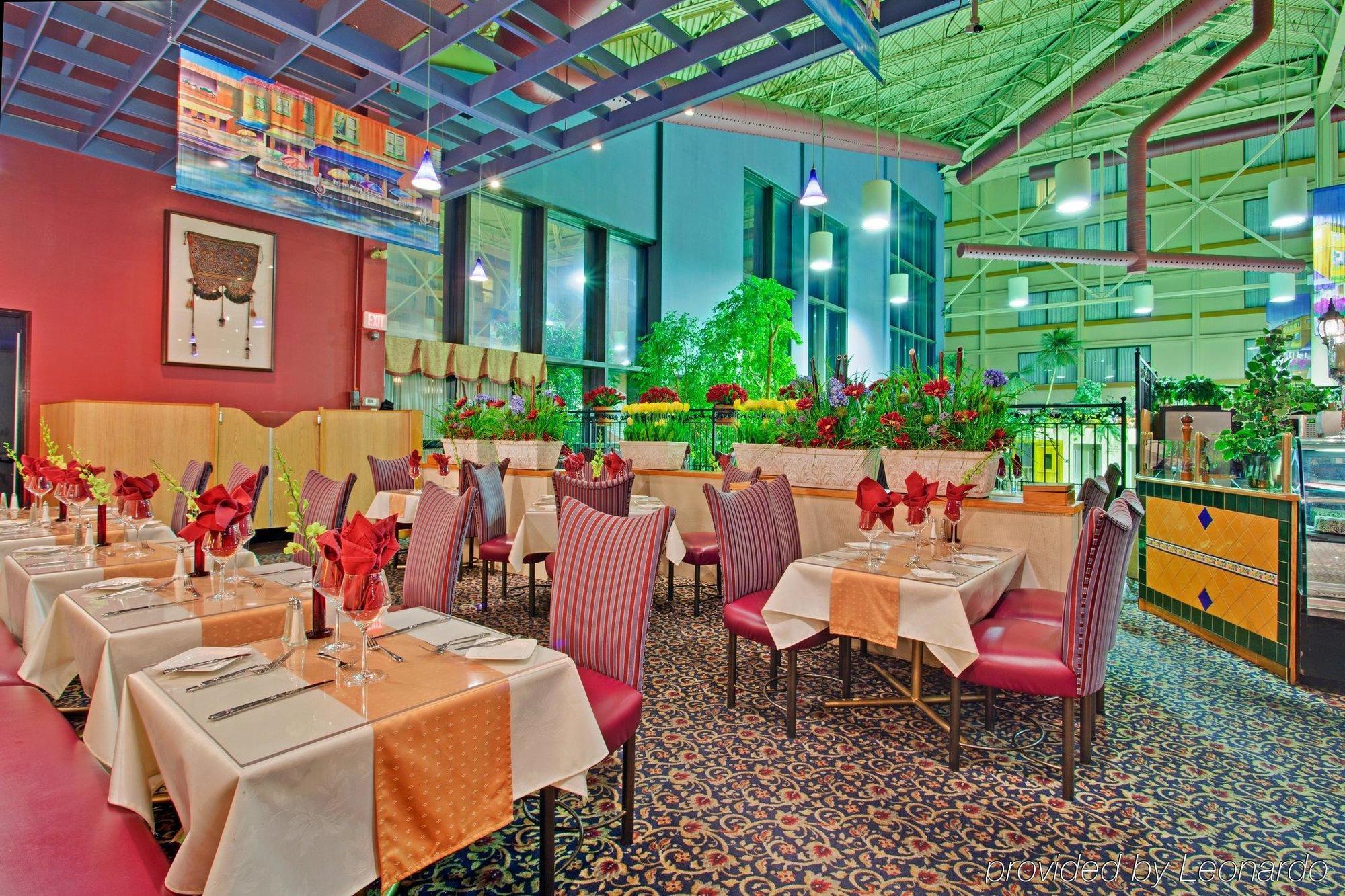 Holiday Inn Toronto - Yorkdale מראה חיצוני תמונה
