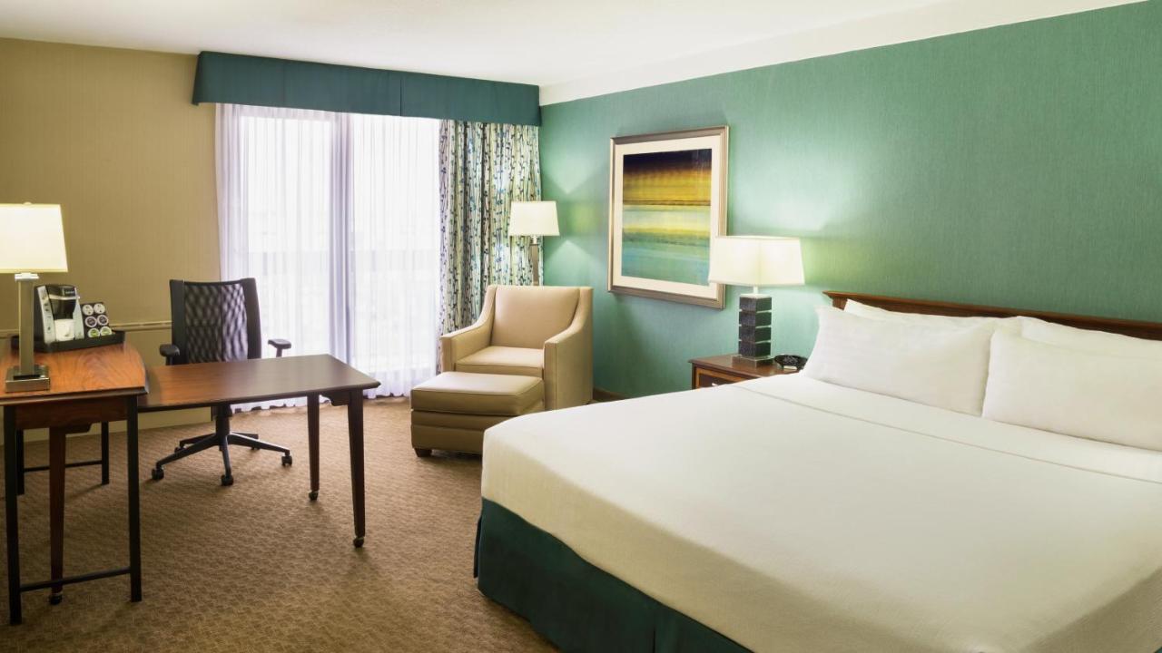 Holiday Inn Toronto - Yorkdale מראה חיצוני תמונה