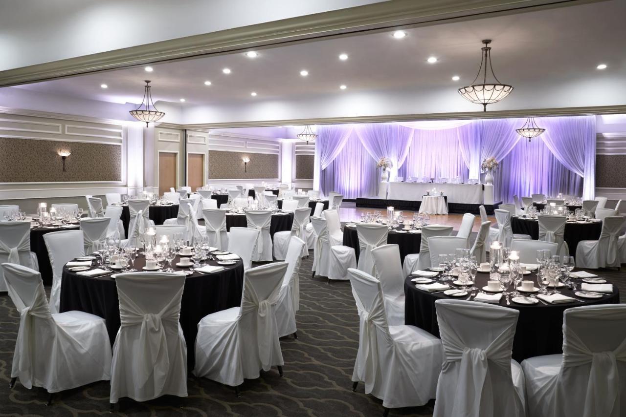 Holiday Inn Toronto - Yorkdale מראה חיצוני תמונה