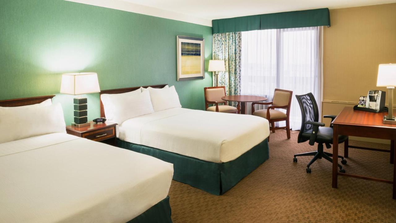 Holiday Inn Toronto - Yorkdale מראה חיצוני תמונה